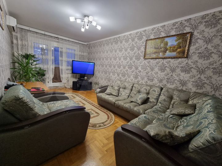 3-к. квартира, 73 м², 8/9 эт.