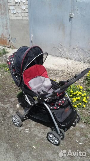 Прогулочная коляска