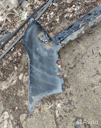 Бампер задний Toyota Land Cruiser 200