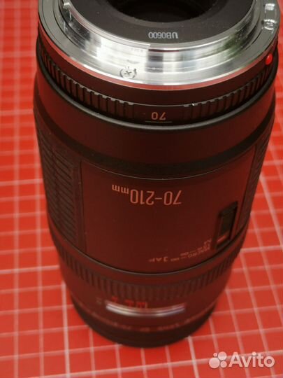 Canon EF 70-210 f/4