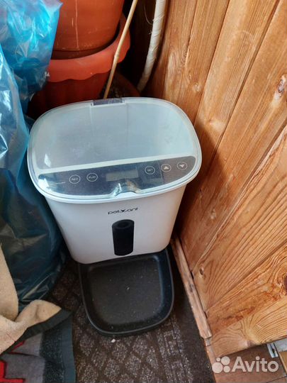 Автоматическая кормушка для кошек