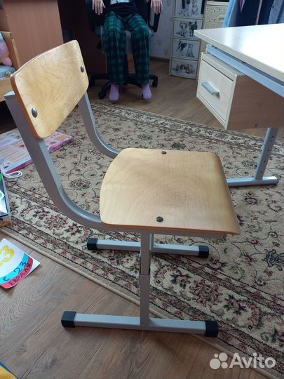 Растущий стол парта