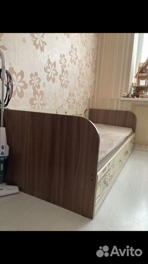 Продаю кровать детскую