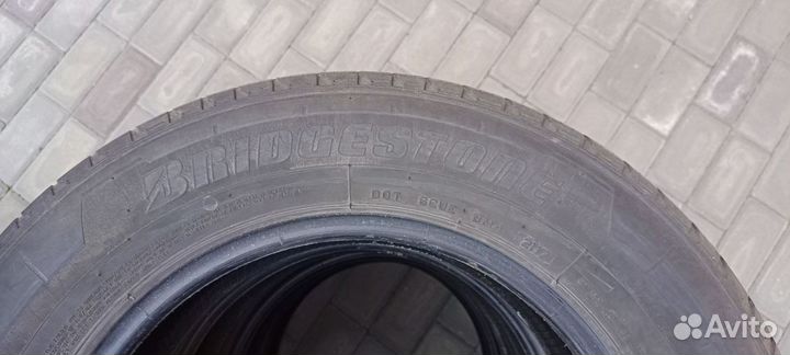 Bridgestone Duravis R410 215/65 R16