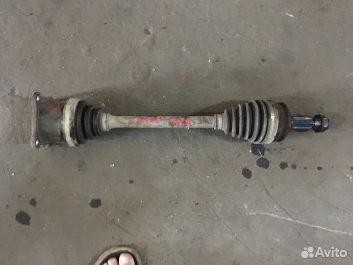 Полуось (привод)левый (Suzuki Grand Vitara)
