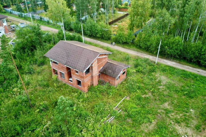 Дом 270 м² на участке 15 сот.