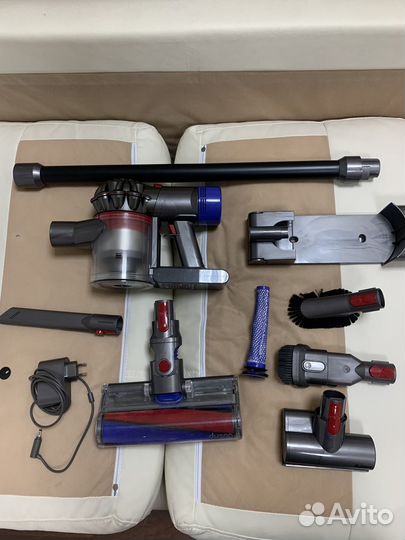 Пылесос dyson v 8