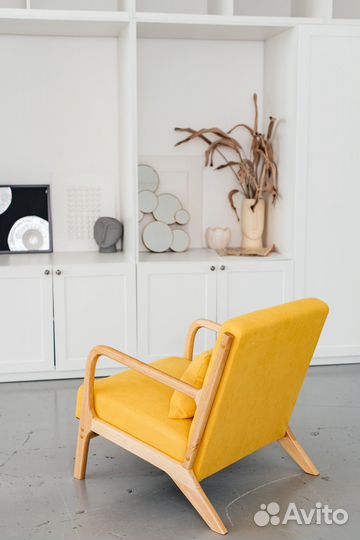 Кресло для гостиной