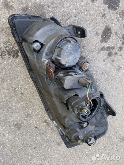 RH правый Hyundai Elantra XD Требуется полировка