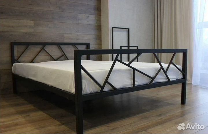 Двуспальная кровать лофт металлическая