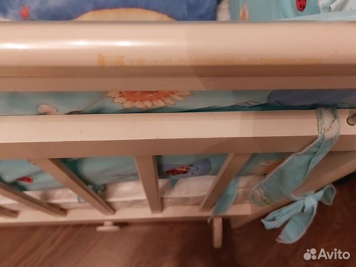 Детская кроватка маятник