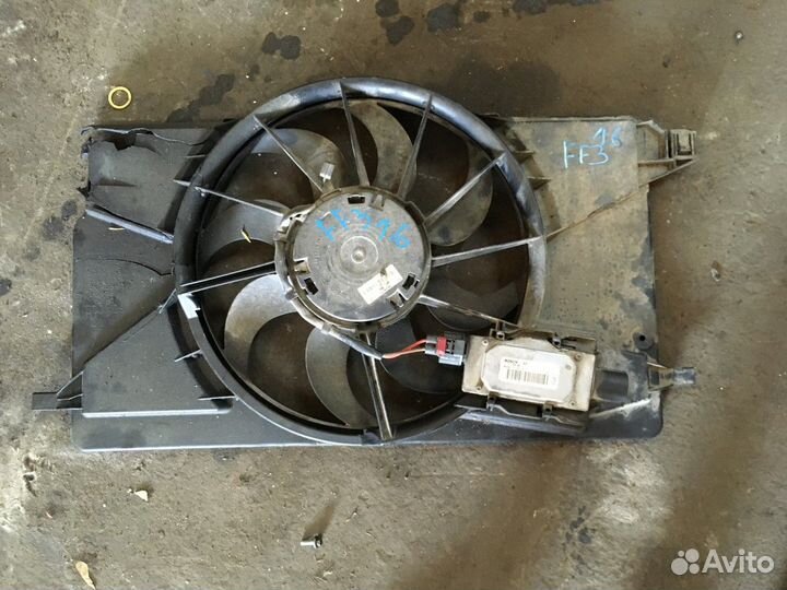 Вентилятор радиатора (Ford Focus)