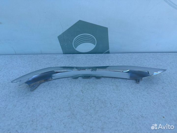 Накладка дхо правая Mercedes C W204