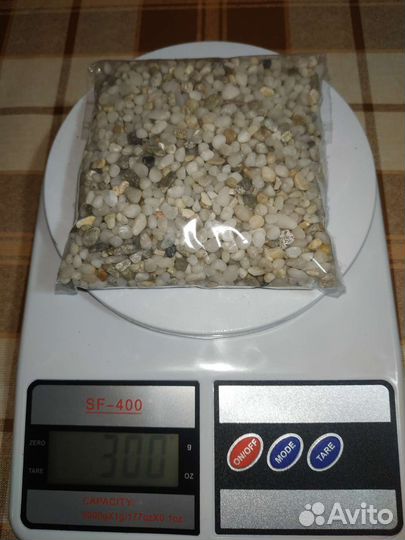 Камушки для аквариума и поделок, грунт для цветов