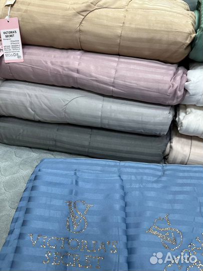 Постельное белье с одеялом страйп сатин