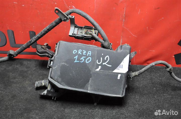 Блок предохранителей toyota prius ZVW30