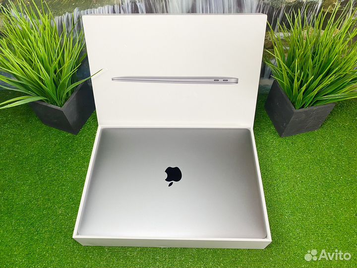 MacBook Air 13 2019 8gb 256gb Отличное состояние