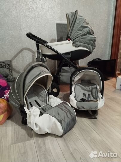 Коляска zippy 3 в 1