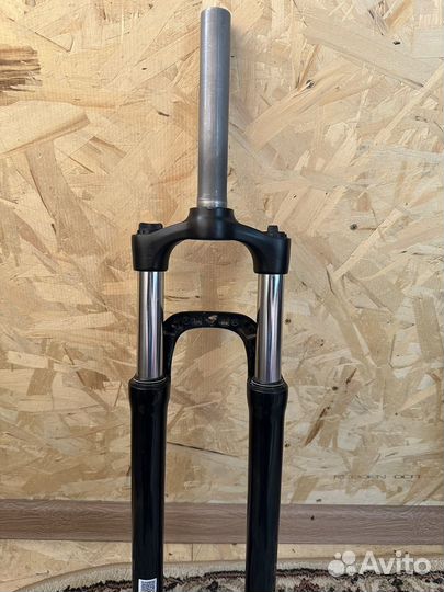 Вилка suntour под 29 колесо