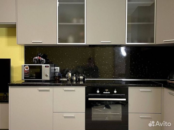 Современный кухонный гарнитур под ключ