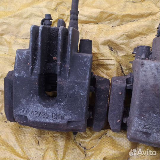 Bmw e60 суппорт задний