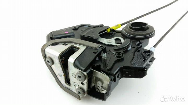 Замок двери задний левый Toyota Allion ZZT240 2004