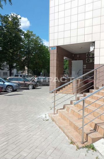 Продам помещение свободного назначения, 330.9 м²