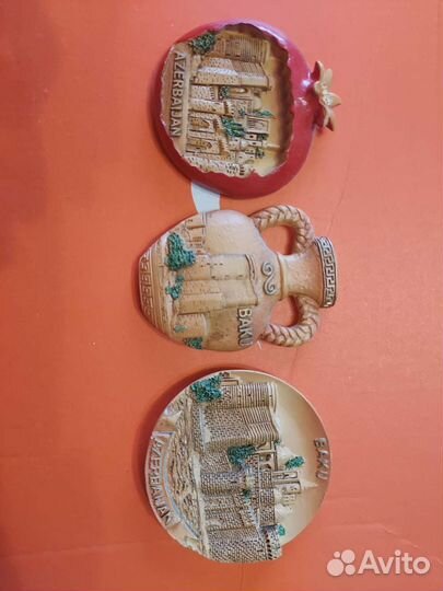 Магнит на холодильник