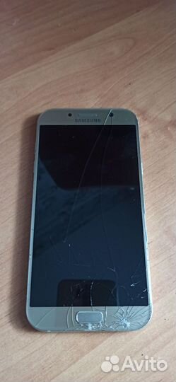 Телефон Samsung