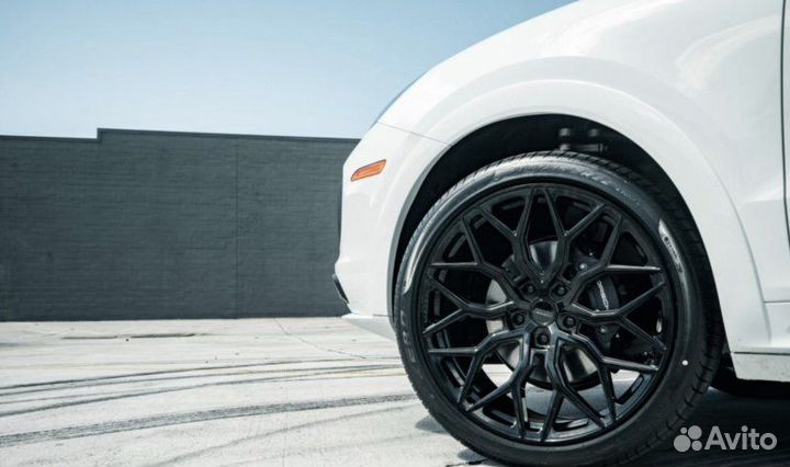 Кованые диски в стиле Vossen Porsche Cayenne R22