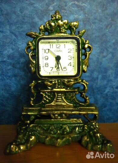 Часы латунные кварцевые Слава СССР