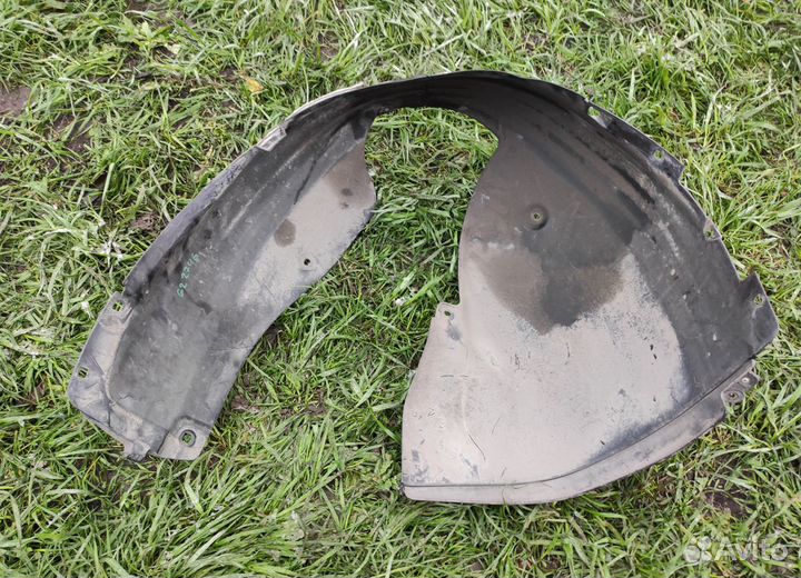 Локер передний левый Hyundai Solaris 2018