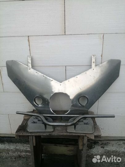 Щиток руль и другими запчасти на иж