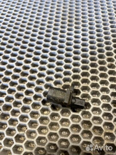 Датчик abs задний Ford Focus 3 седан 1.6 iqdb 2012