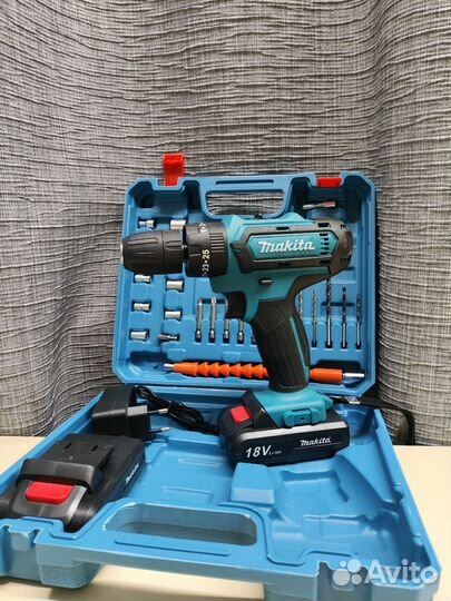 Шуруповерт makita новый