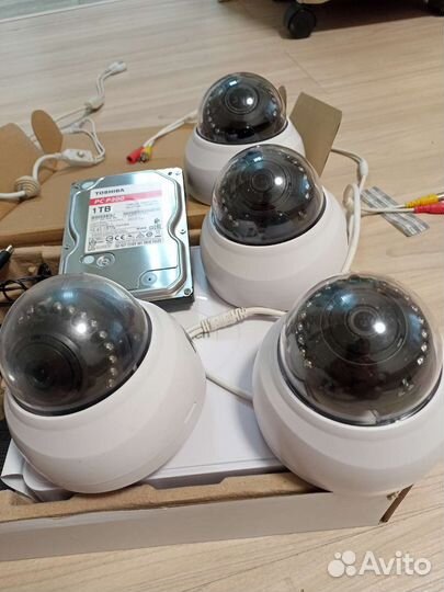 Комплект для видеонаблюдения
