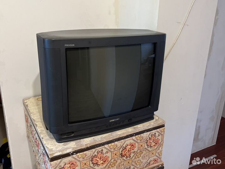 Телевизор samsung