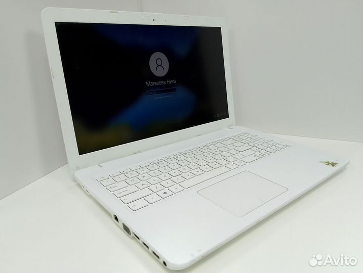 Ноутбук asus X540L