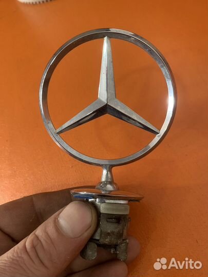 Эмблема Mercedes-Benz E-Class W212 13-16г