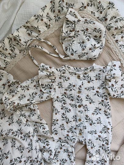 Комбинезон,плед,чепчик из муслина новый