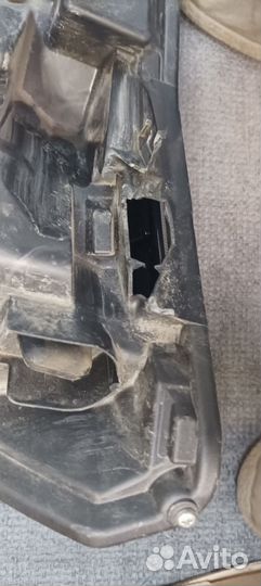 Фара правая веста