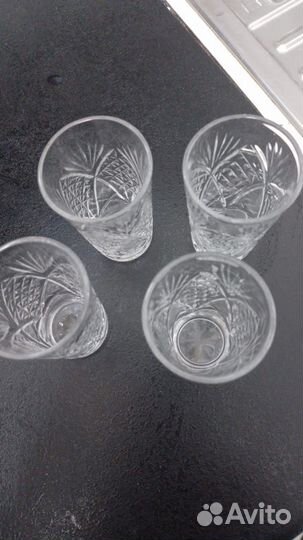 Хрустальные рюмки
