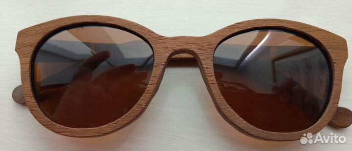 Солнечные очки женские