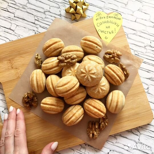 Орешки и трубочки со сгущенкой и грецким орехом