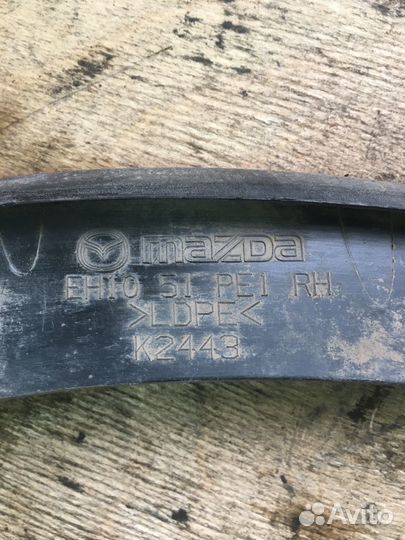 Накладка бампера заднего правая Mazda CX 7