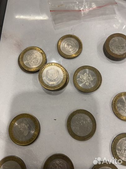 Юбилейный монеты номиналом 10
