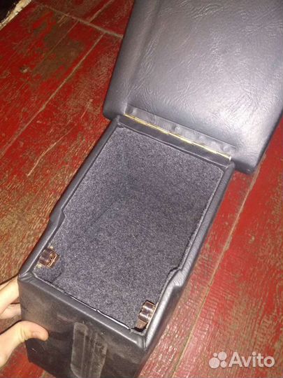 Подлокотник на Ниву