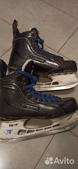 Хоккейные коньки bauer total one, размер 9.5