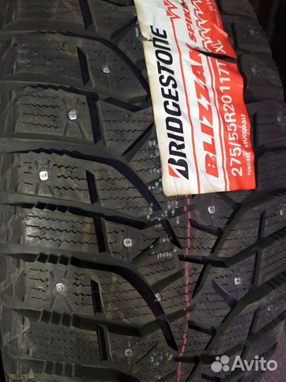 Bridgestone Blizzak Spike-02 SUV 275/55 R20