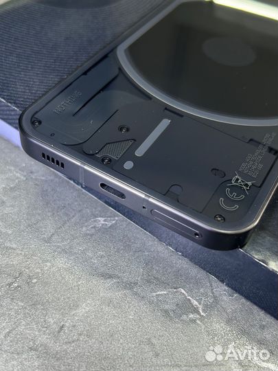 Nothing Phone 1, 12/256 ГБ